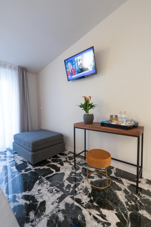 Paderagi Bed & Breakfast Санта Доменика Екстериор снимка